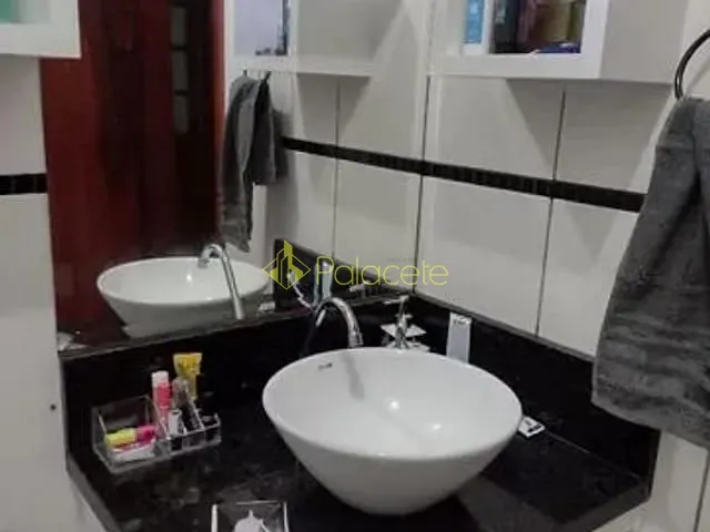 Casa com 156m², à venda, no bairro Laerte Assunção em Pindamonhangaba