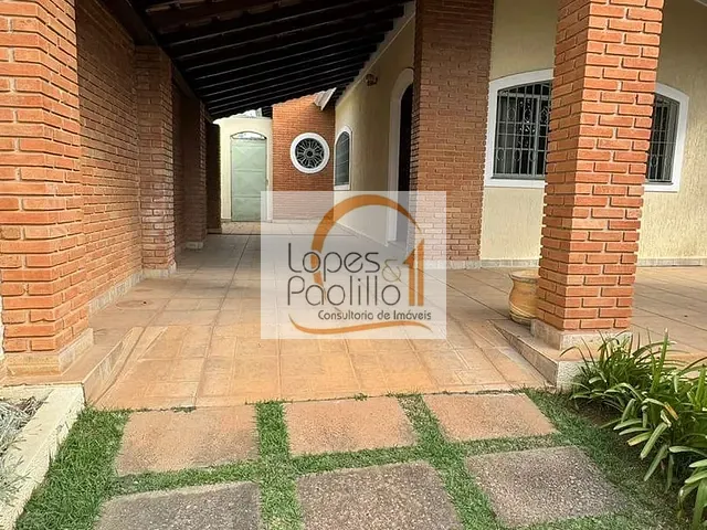 Casa com 510m² 4 quartos e 3 banheiros, à venda ou para alugar, no bairro Jardim Itaperi em Atibaia