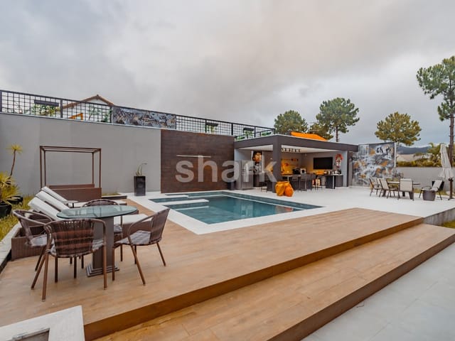 Casa com 609m² 3 quartos e 4 banheiros, à venda, no bairro Alphaville em Santana de Parnaíba