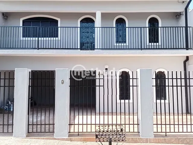Casa com 250m² 3 quartos e 2 banheiros, à venda, no bairro Jardim Eulina em Campinas