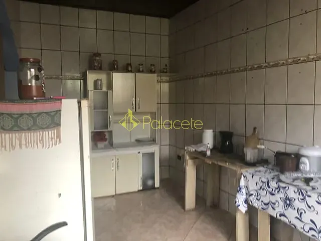 Casa com 250m² 3 quartos e 3 banheiros, à venda, no bairro Conjunto Residencial Araretama em Pindamonhangaba