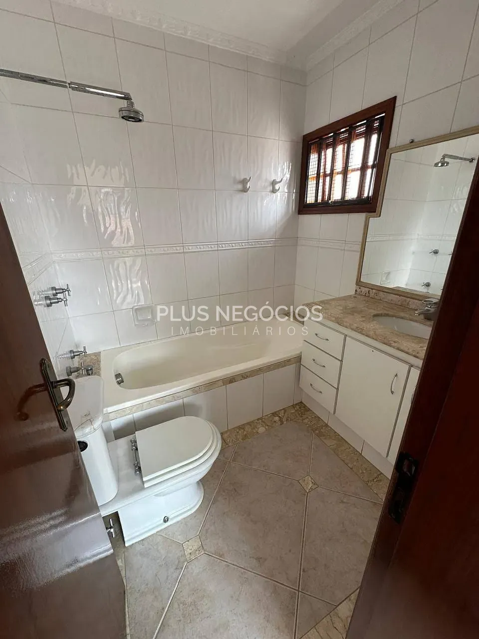 Casa, 1 quarto, 301 m² - Foto 7
