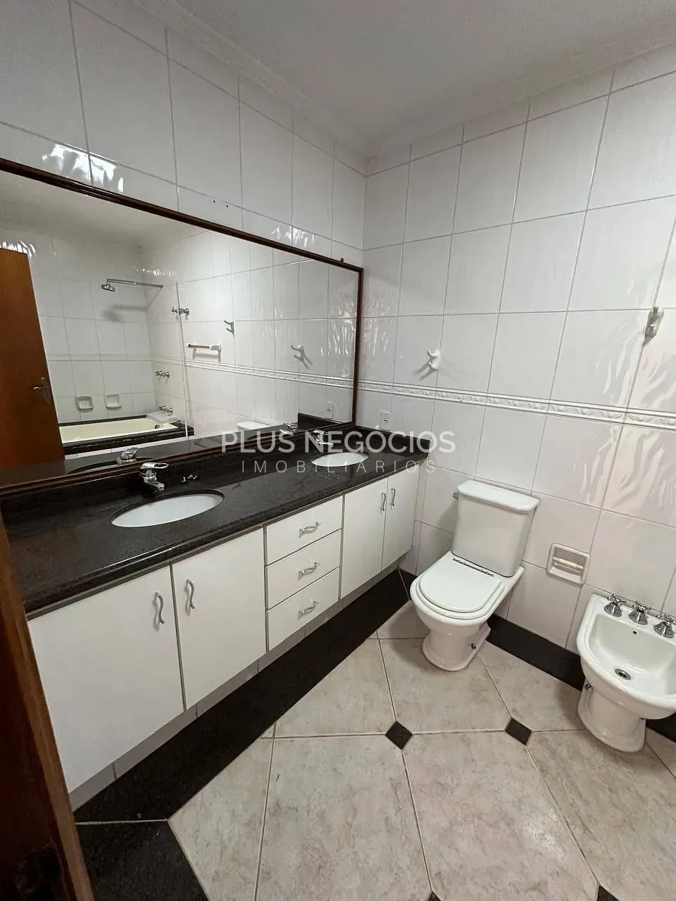 Casa, 1 quarto, 301 m² - Foto 13