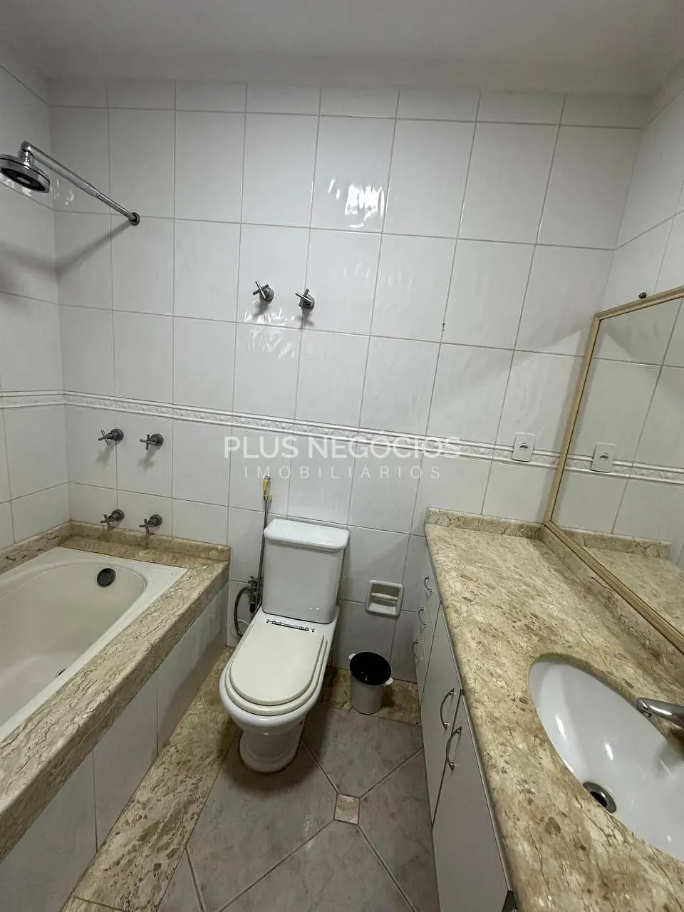 Casa, 1 quarto, 301 m² - Foto 15