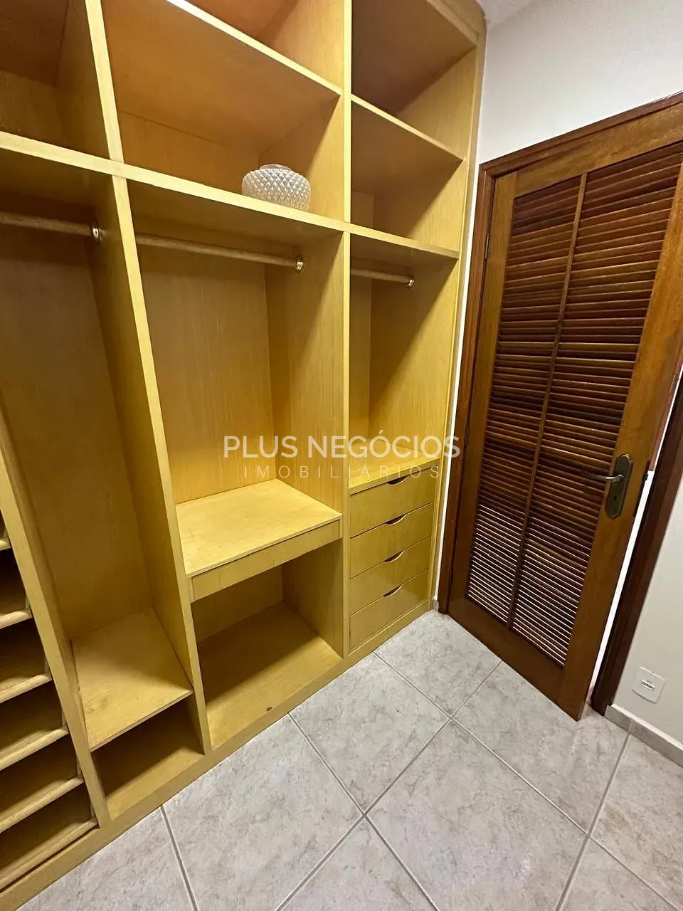 Casa, 1 quarto, 301 m² - Foto 16