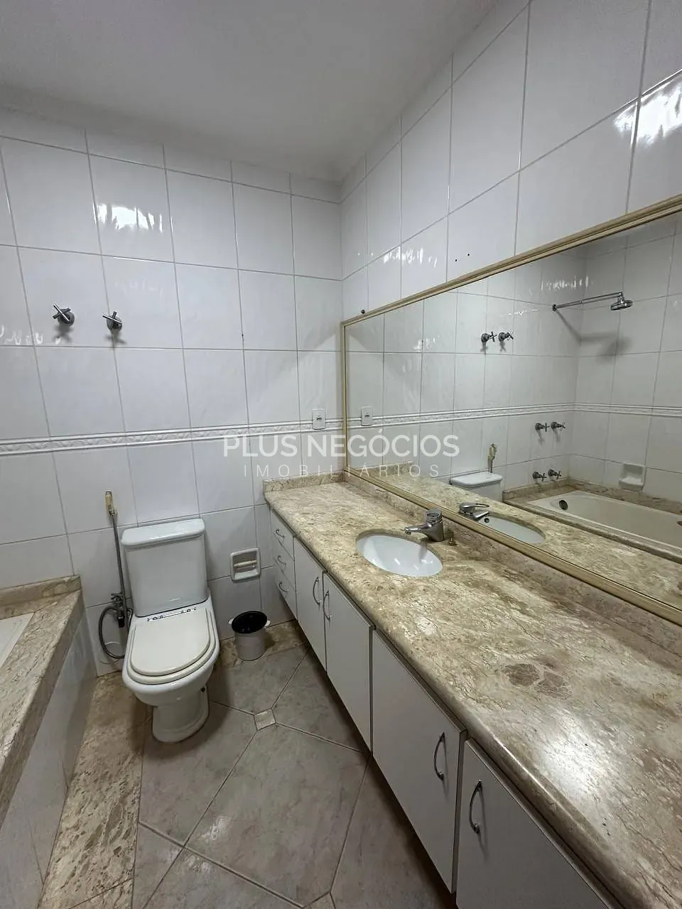 Casa, 1 quarto, 301 m² - Foto 18