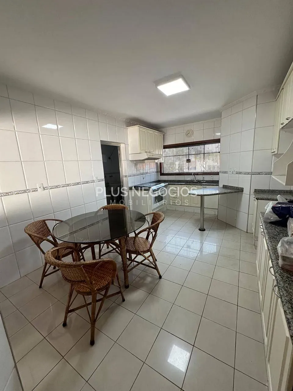 Casa, 1 quarto, 301 m² - Foto 33