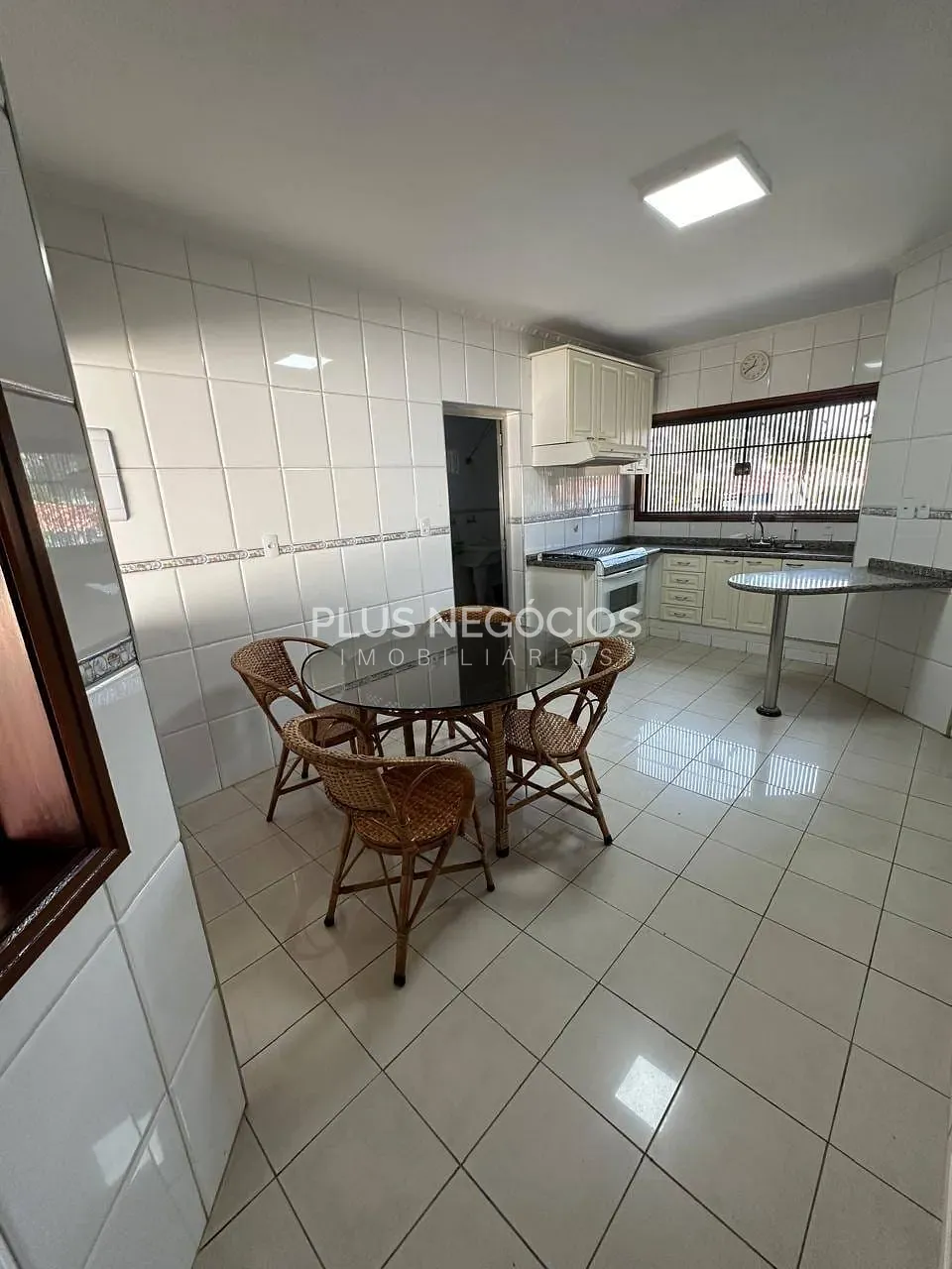 Casa, 1 quarto, 301 m² - Foto 34
