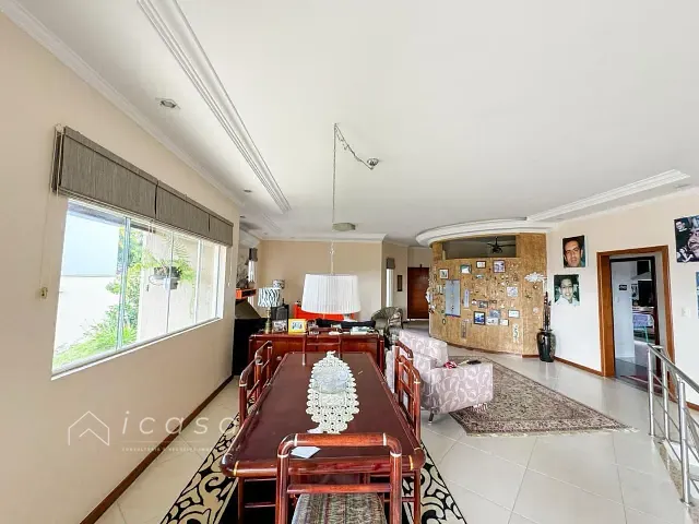 Casa com 1000m² 4 quartos e 6 banheiros, à venda ou para alugar, no bairro Parque Mirante Do Vale em Jacareí