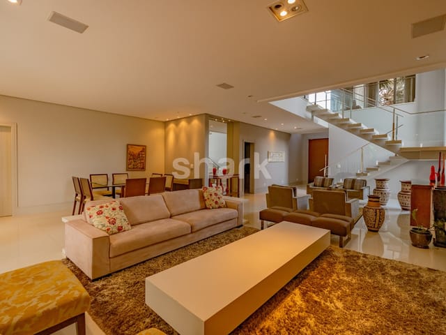Casa com 472m² 4 quartos e 6 banheiros, à venda, no bairro Alphaville em Santana de Parnaíba