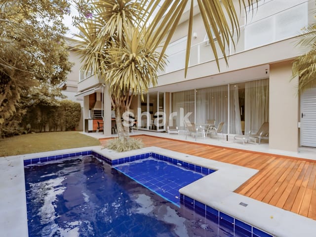 Casa com 472m² 4 quartos e 6 banheiros, à venda, no bairro Alphaville em Santana de Parnaíba