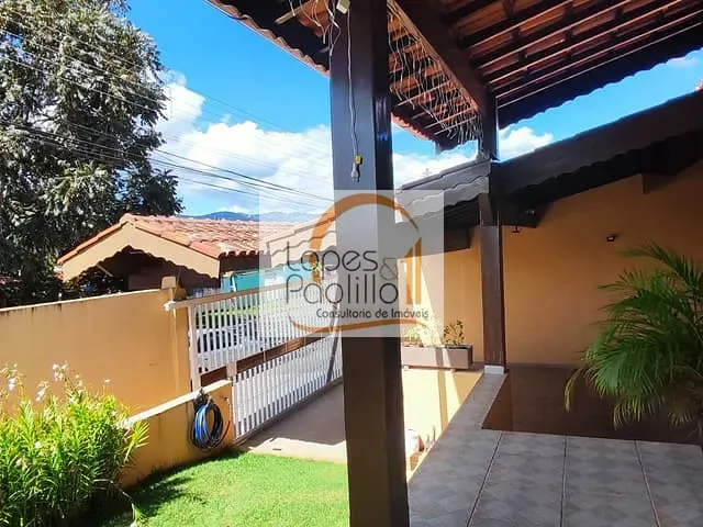 Casa com 480m² 3 quartos e 2 banheiros, à venda, no bairro Jardim do Lago em Atibaia