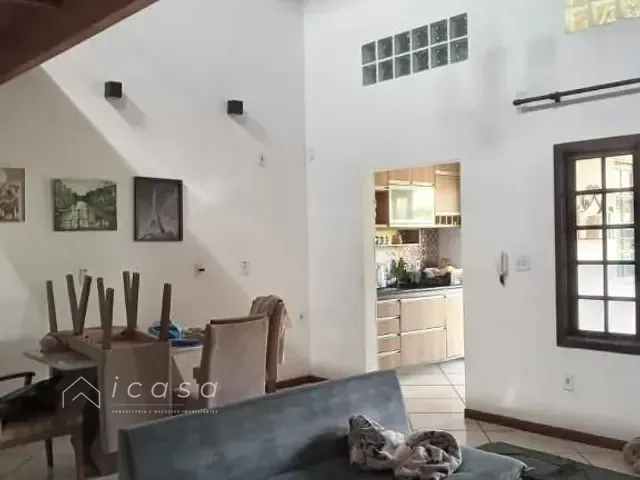 Casa com 250m² 2 quartos e 3 banheiros, à venda, no bairro Village das Flores em Caçapava