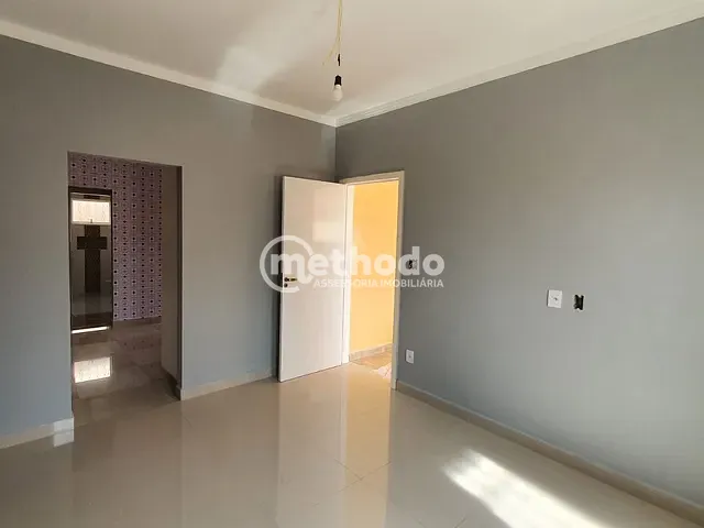 Casa com 250m² 3 quartos e 2 banheiros, à venda, no bairro Loteamento Parque São Martinho em Campinas
