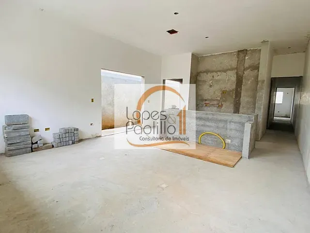 Casa com 180m² 3 quartos e 3 banheiros, à venda, no bairro Vila Petrópolis em Atibaia