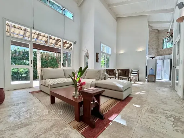 Casa com 484m² 5 quartos e 6 banheiros, à venda, no bairro T Pequeno em São Sebastião