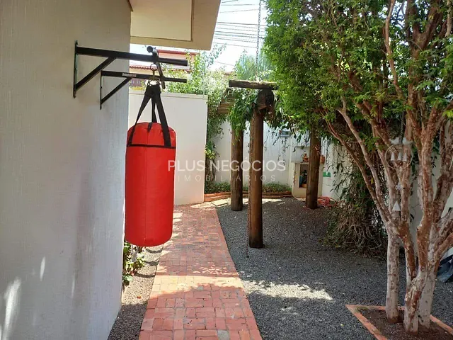 Casa com 600m² 3 quartos e 5 banheiros, à venda, no bairro Vila Homero em Indaiatuba