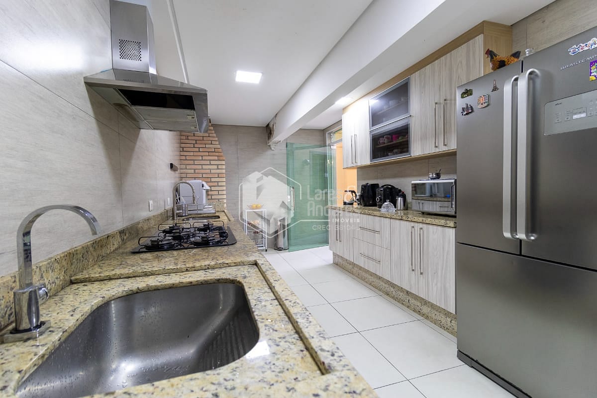 Casa à venda com 3 quartos, 125m² - Foto 14