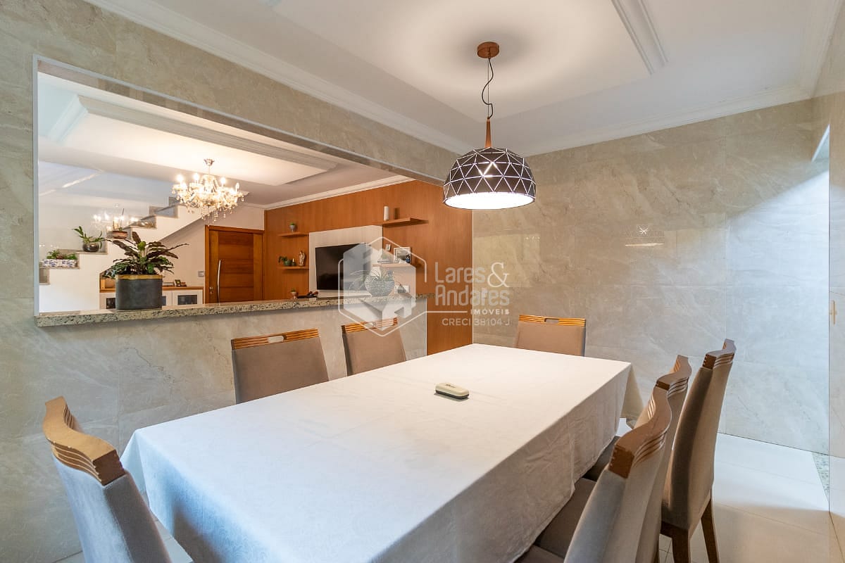 Casa à venda com 3 quartos, 125m² - Foto 11