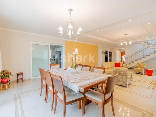 Casa com 420m² 4 quartos e 6 banheiros, à venda, no bairro Alphaville em Santana de Parnaíba