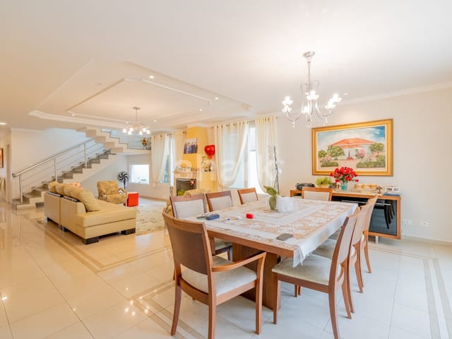 Casa com 420m² 4 quartos e 6 banheiros, à venda, no bairro Alphaville em Santana de Parnaíba