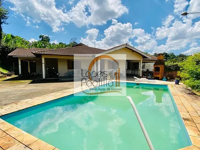 Casa com 900m² 3 quartos e 2 banheiros, à venda, no bairro Loteamento Vale das Flores em Atibaia