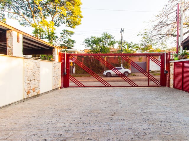 Foto do Casa - Casa tipo para venda em Lapa com 3 quartos, sendo 1 suíte, 240m² | Lares e Andares Imóveis