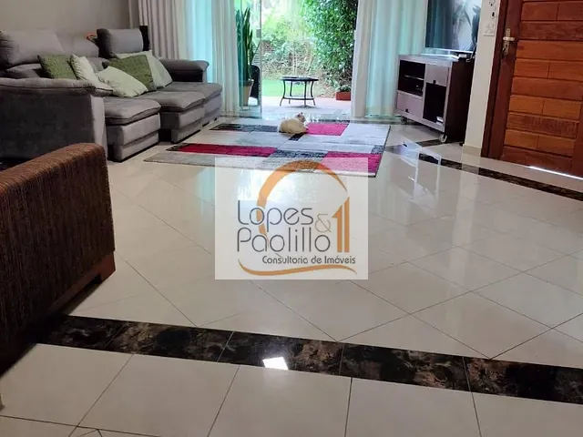 Casa com 480m² 4 quartos e 5 banheiros, à venda, no bairro Vila Petrópolis em Atibaia