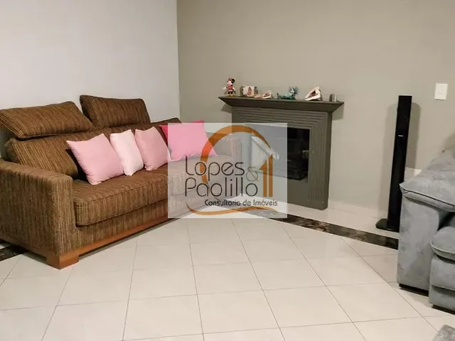 Casa com 480m² 4 quartos e 5 banheiros, à venda, no bairro Vila Petrópolis em Atibaia