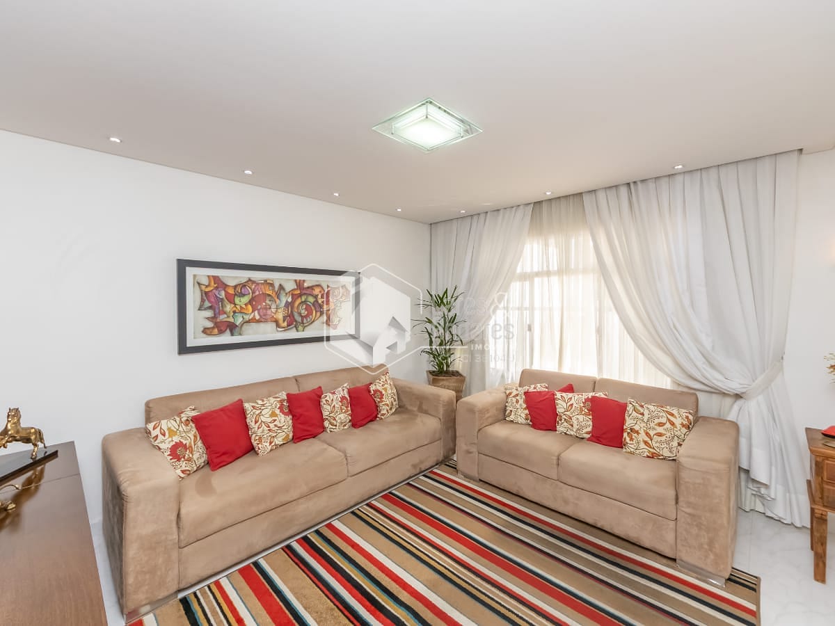 Casa à venda com 2 quartos, 219m² - Foto 7