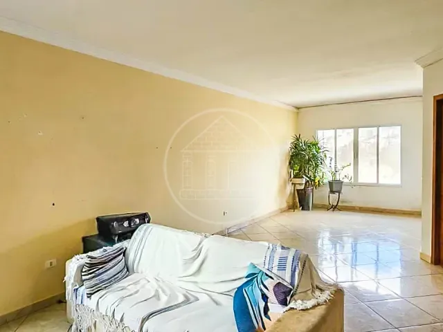 Casa 4 quartos e 2 banheiros, à venda, no bairro Parque do Terceiro Lago em São Paulo