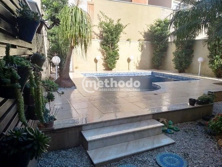 Casa, 4 quartos, 259 m² - Foto 26
