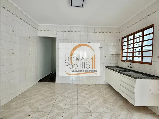 Casa com 220m² 3 quartos e 3 banheiros, para alugar, no bairro Jardim Alvinópolis em Atibaia
