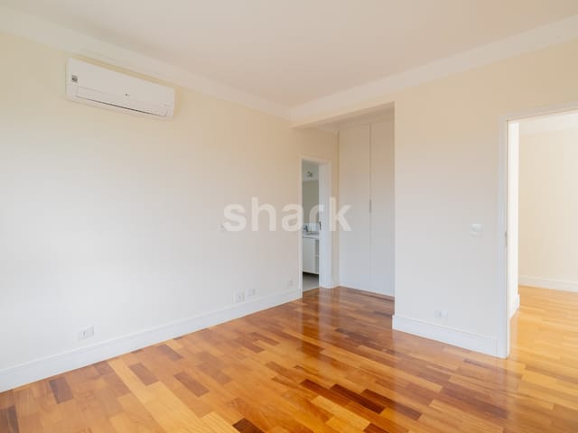 Casa com 503m² 4 quartos e 6 banheiros, à venda ou para alugar, no bairro Alphaville em Santana de Parnaíba