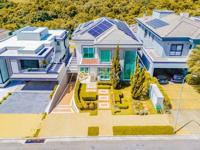Casa com 441m² 4 quartos e 6 banheiros, à venda, no bairro Alphaville em Santana de Parnaíba