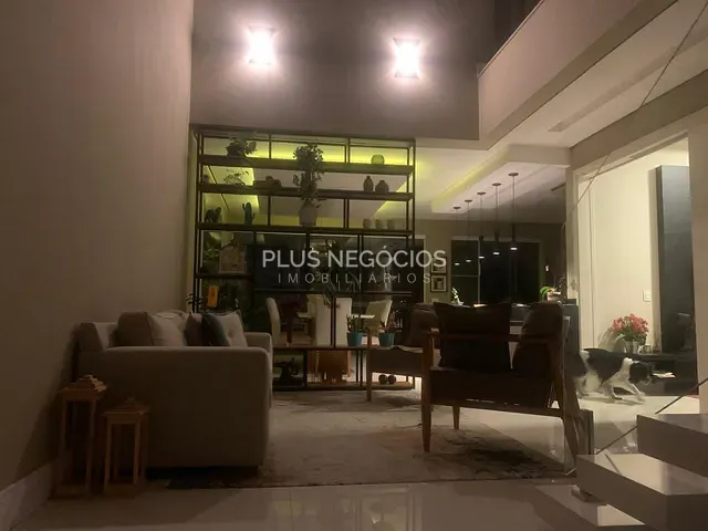 Casa com 306m² 3 quartos e 4 banheiros, à venda, no bairro Iporanga em Sorocaba