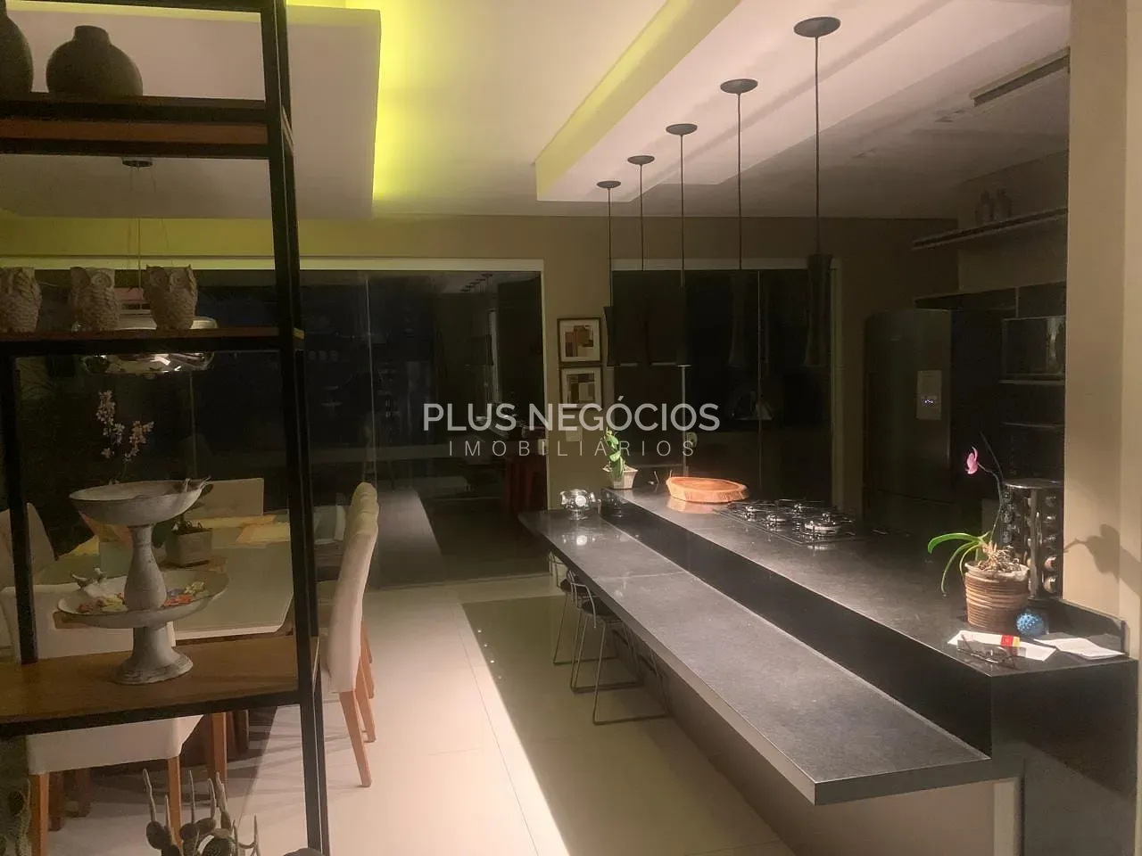 Casa, 3 quartos, 250 m² - Foto 2