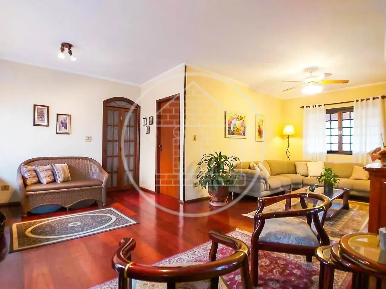 Casa, 3 quartos, 180 m² - Foto 1