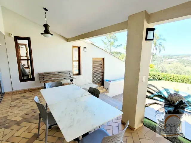 Casa com 1300m² 4 quartos e 3 banheiros, para alugar, no bairro Estância Santa Maria do Portão em Atibaia