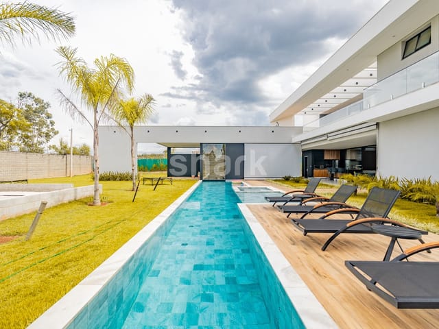Casa com 2430m² 4 quartos e 6 banheiros, à venda, no bairro Condomínio Terras de São José em Itu