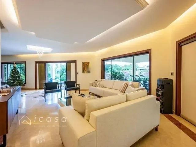 Casa com 600m² 4 quartos e 3 banheiros, à venda, no bairro Dois Córregos em Valinhos