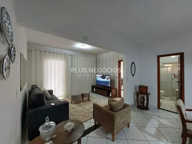 Casa com 250m² 4 quartos e 4 banheiros, à venda, no bairro Jardim Morumbi em Sorocaba