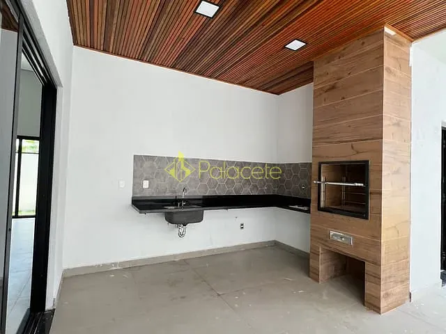 Casa com 305m² 3 quartos e 3 banheiros, à venda, no bairro Jardim Marlene Miranda em Taubaté