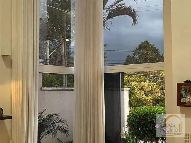 Casa com 367m² 3 quartos e 4 banheiros, à venda, no bairro Parque Arco Iris em Atibaia