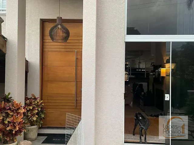 Casa com 367m² 3 quartos e 4 banheiros, à venda, no bairro Parque Arco Iris em Atibaia
