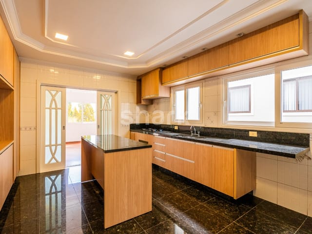 Casa com 490m² 4 quartos e 6 banheiros, à venda ou para alugar, no bairro Alphaville em Santana de Parnaíba