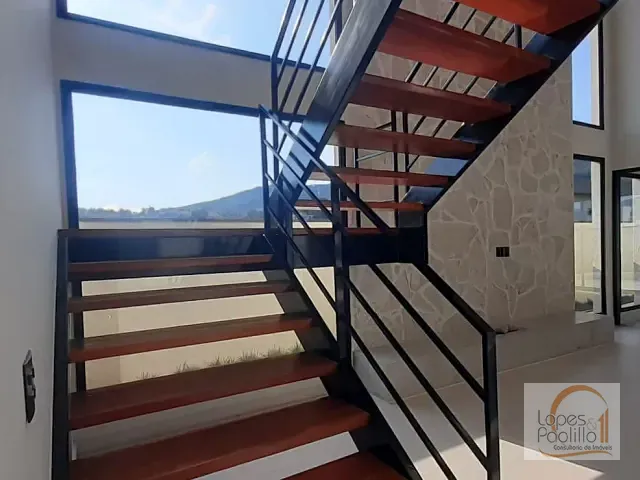 Casa com 360m² 4 quartos e 5 banheiros, à venda, no bairro Condomínio Residencial Ecoville em Atibaia