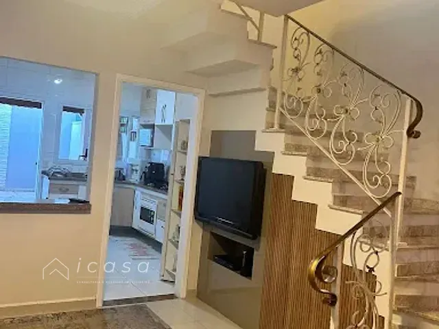 Casa com 160m² 2 quartos e 3 banheiros, à venda, no bairro Jardim Santa Maria em Jacareí