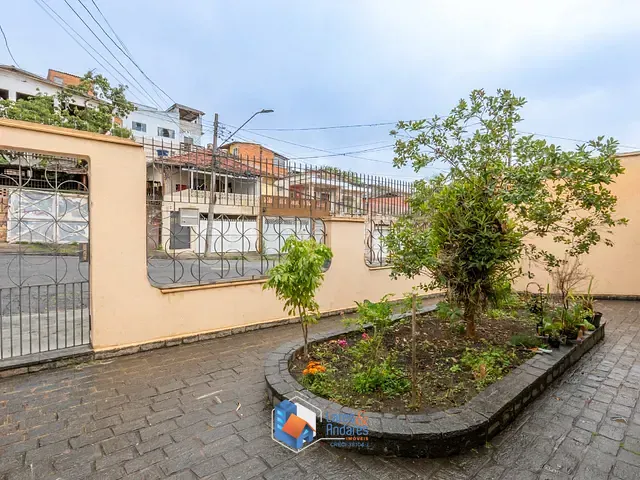 Casa com 176m² 3 quartos e 2 banheiros, à venda, no bairro Jardim Cláudia em São Paulo