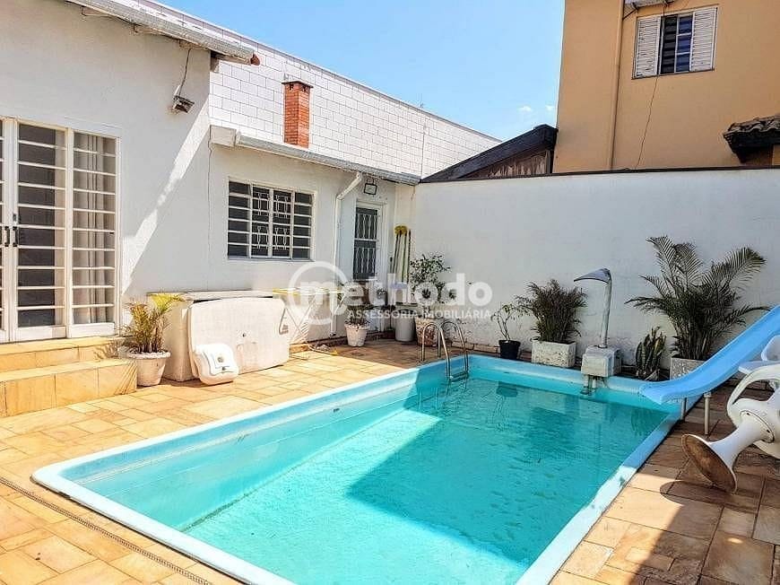 Casa, 3 quartos, 196 m² - Foto 1